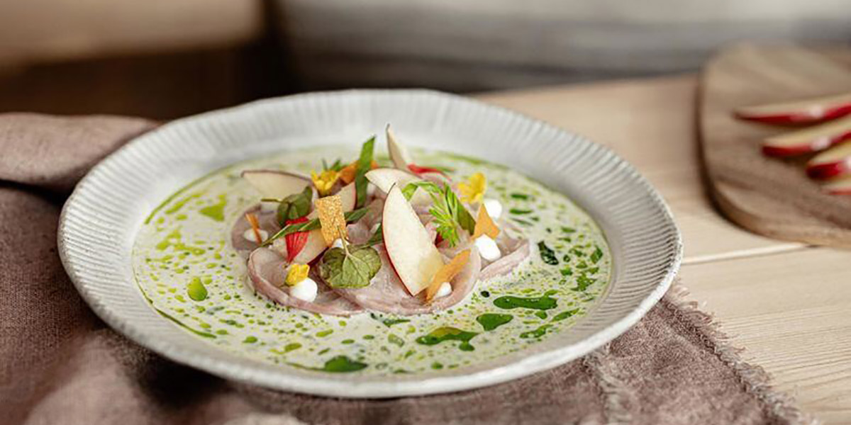 La mela nei piatti gourmet: food pairing per esaltarne il sapore